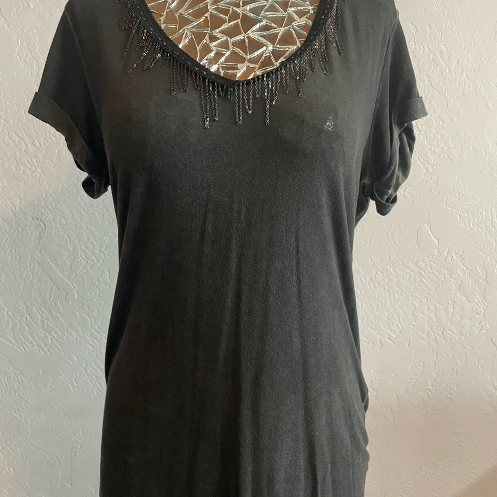 🩶CLOSET CLEAR OUT🩶 Paige Denim chain detail Tee